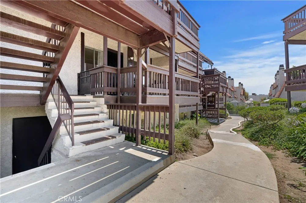 12330 Osborne St. #75 Pacoima, CA 91331