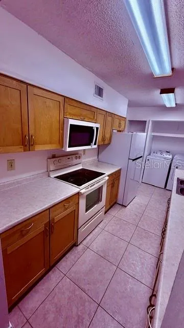 6519 W NEWBERRY ROAD #912 Gainesville, FL 32605