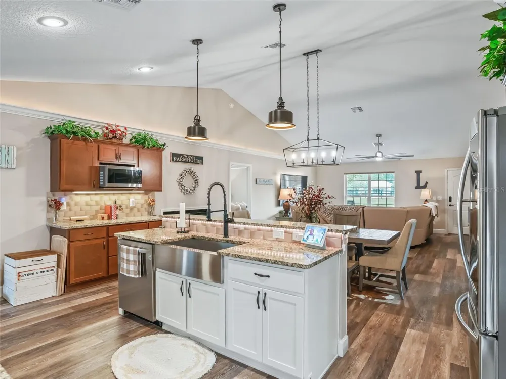 6570 SE 175TH COURT Morriston, FL 32668