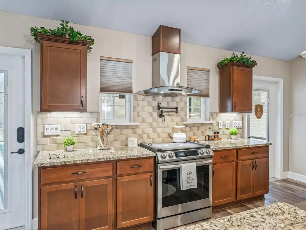 6570 SE 175TH COURT Morriston, FL 32668