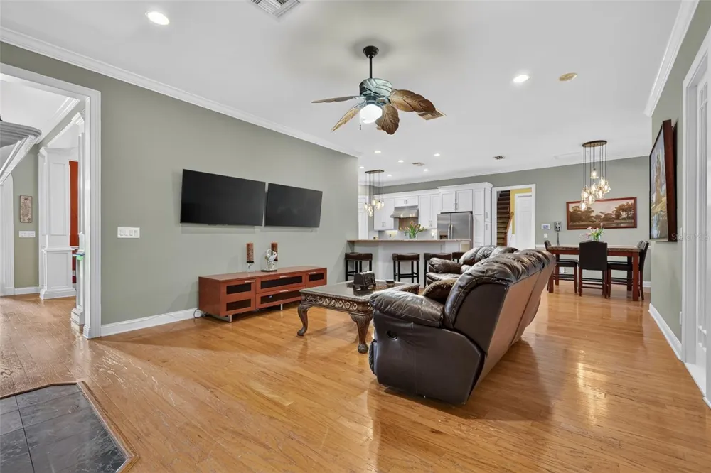 900 BRIGHTWATER CIRCLE Maitland, FL 32751