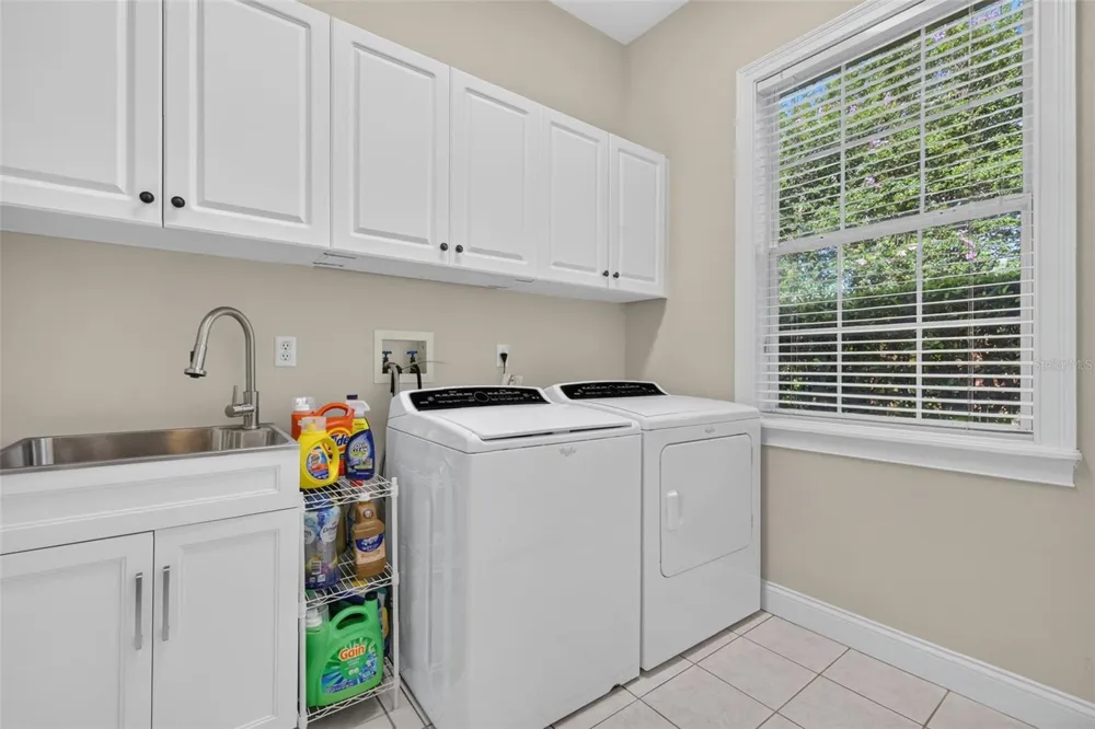 900 BRIGHTWATER CIRCLE Maitland, FL 32751