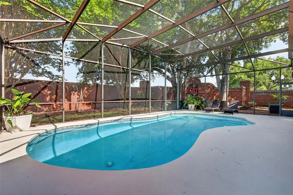 900 BRIGHTWATER CIRCLE Maitland, FL 32751