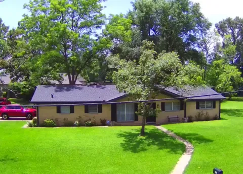 517 RONNETTE DRIVE