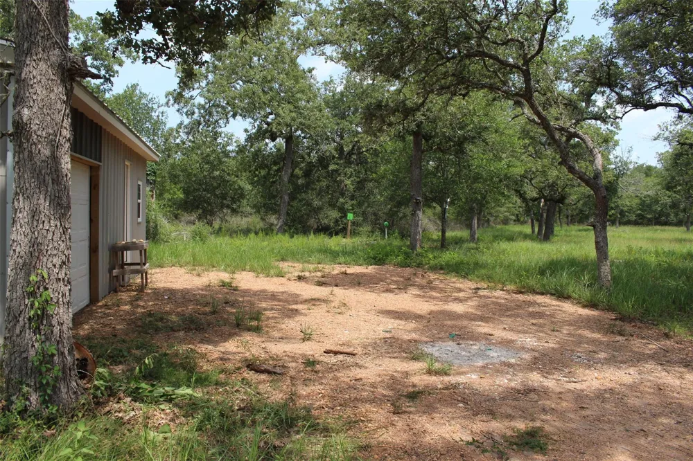 479 Private 1581 Drive Hallettsville, TX 77964