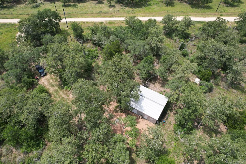 479 Private 1581 Drive Hallettsville, TX 77964