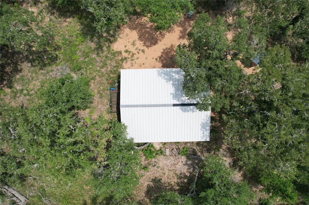 479 Private 1581 Drive Hallettsville, TX 77964