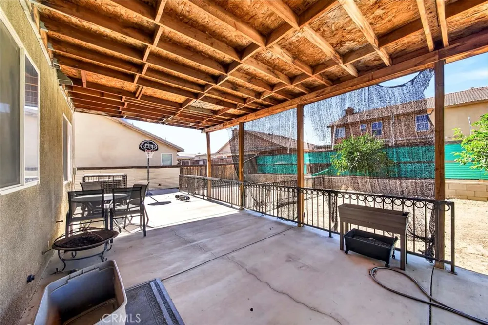 13267 Silver Oak Hesperia, CA 92344