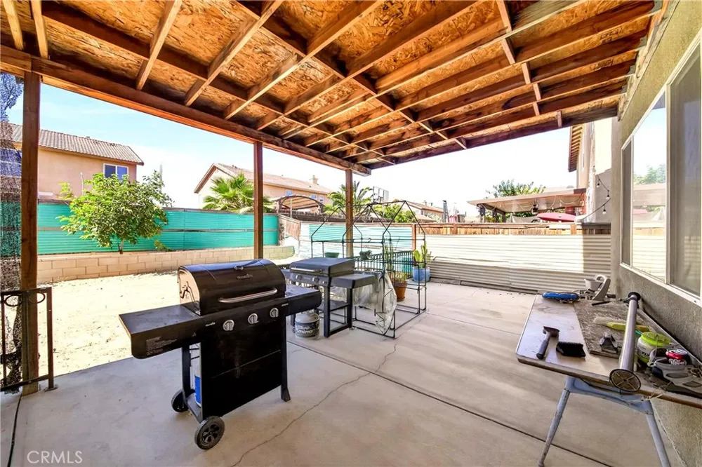13267 Silver Oak Hesperia, CA 92344