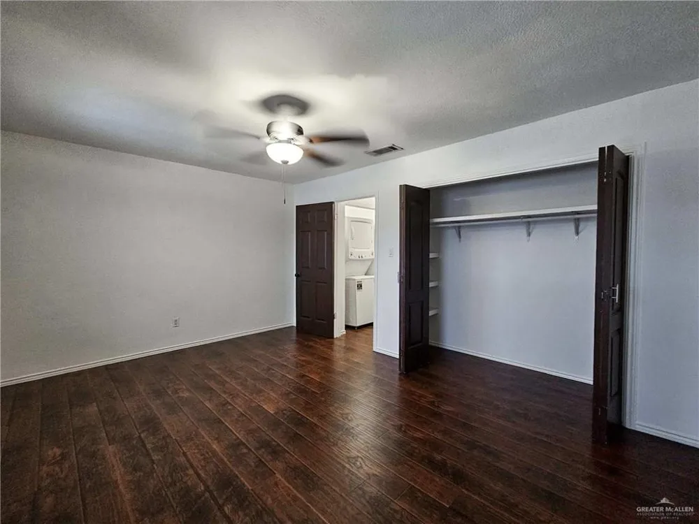 2201 S Jackson Road #2-I Pharr, TX 78577