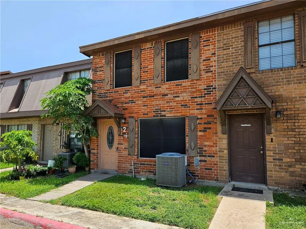 2201 S Jackson Road #2-I Pharr, TX 78577
