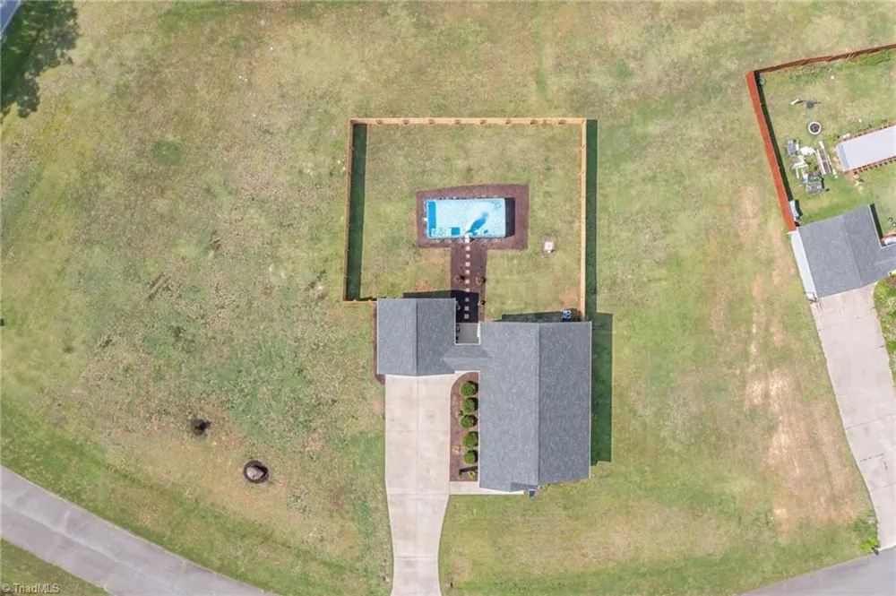 139 Headen Hills Drive Lexington, NC 27292