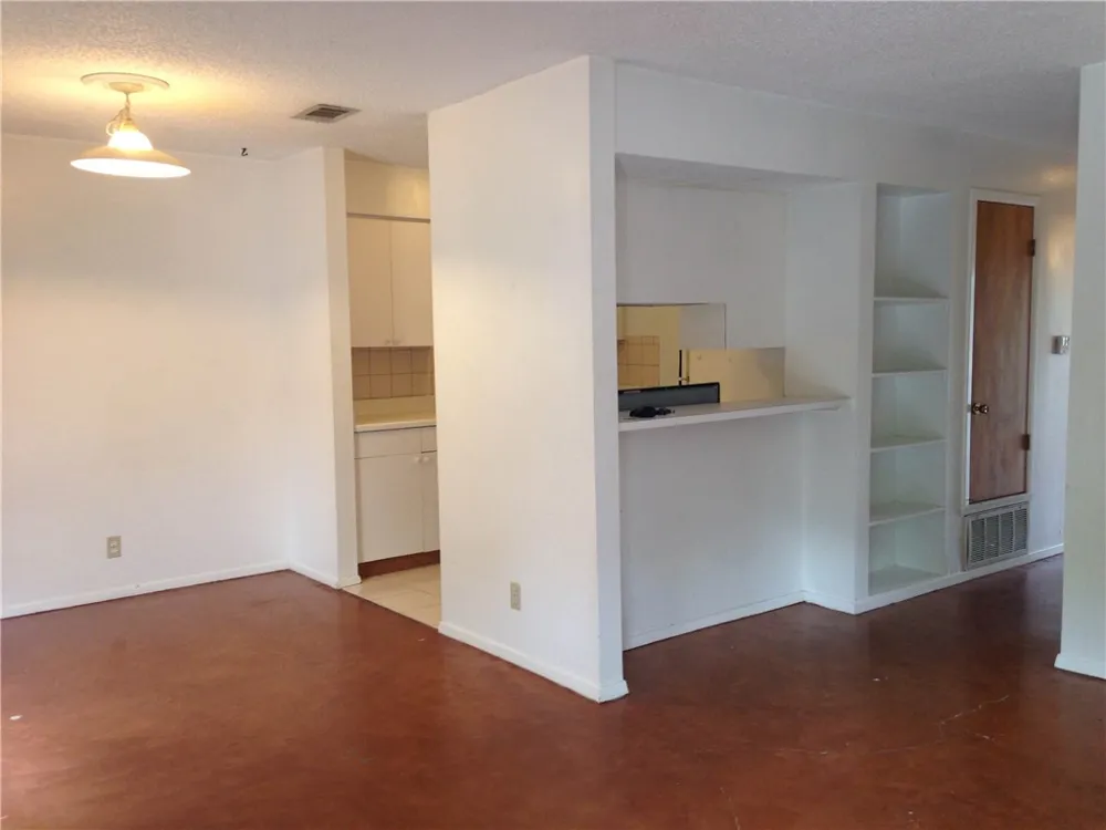 500 E Riverside Drive #211 Austin, TX 78704