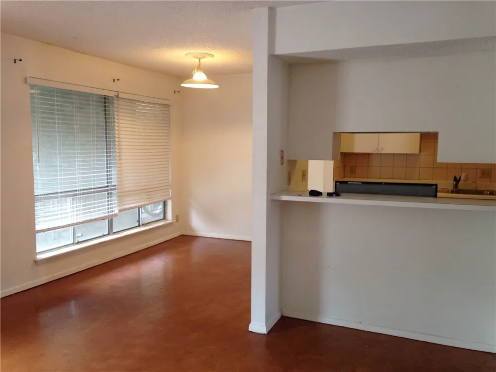 500 E Riverside Drive #211 Austin, TX 78704