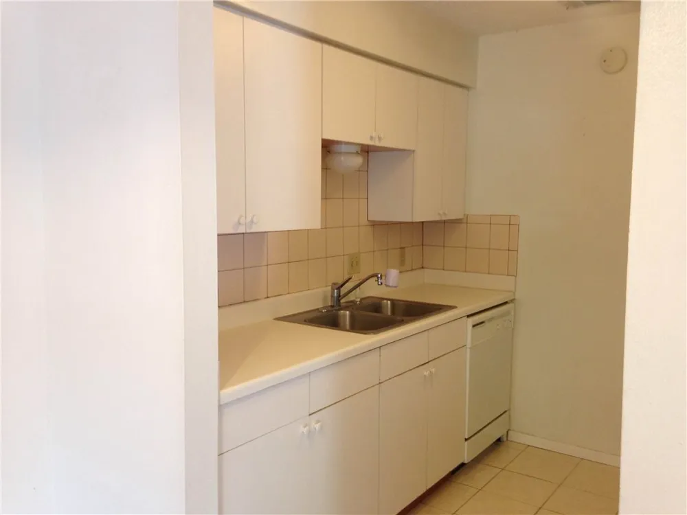 500 E Riverside Drive #211 Austin, TX 78704