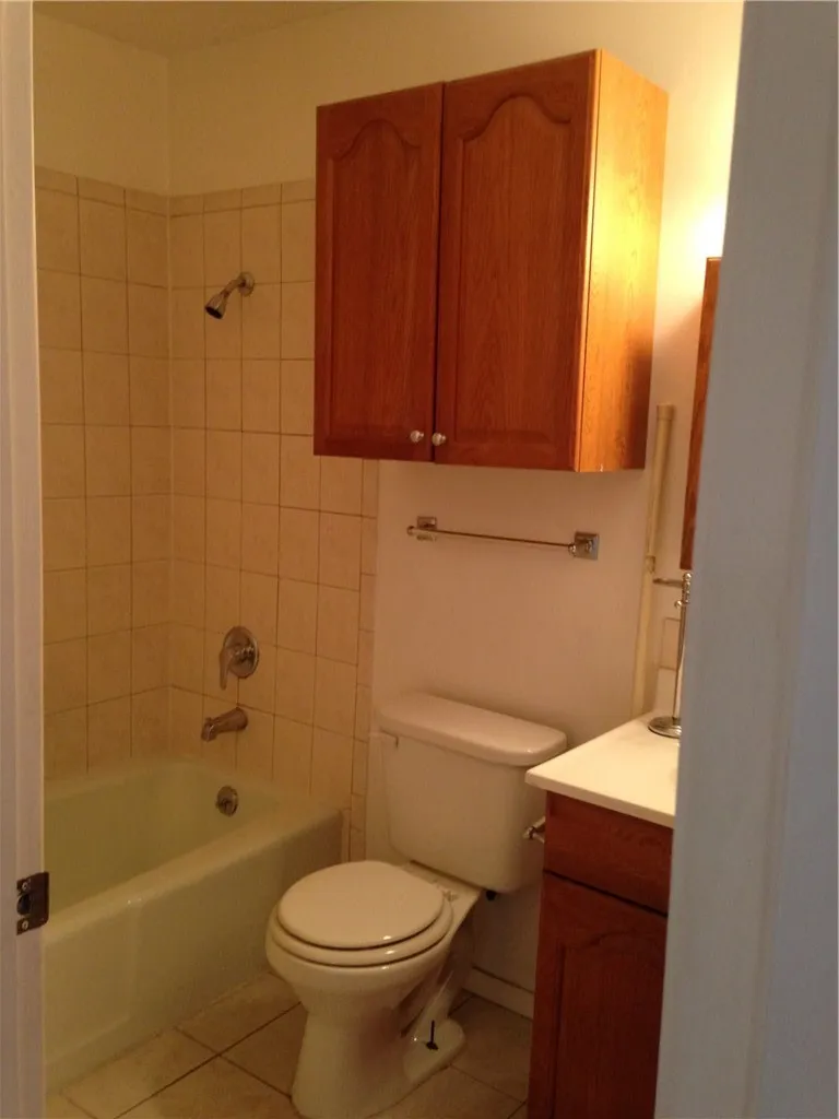 500 E Riverside Drive #211 Austin, TX 78704