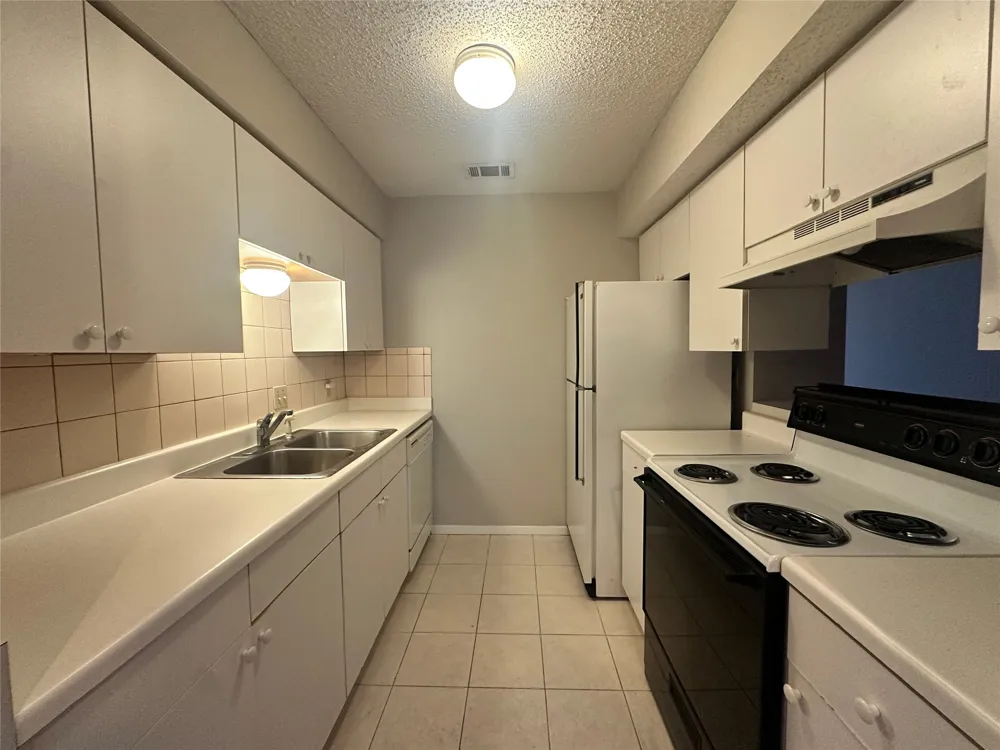 500 E Riverside Drive #211 Austin, TX 78704