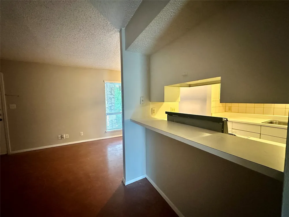 500 E Riverside Drive #211 Austin, TX 78704