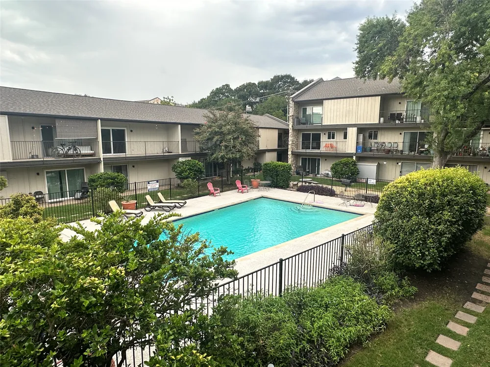 500 E Riverside Drive #211 Austin, TX 78704