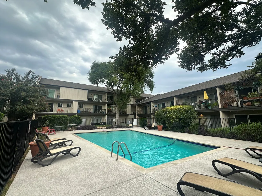 500 E Riverside Drive #211 Austin, TX 78704