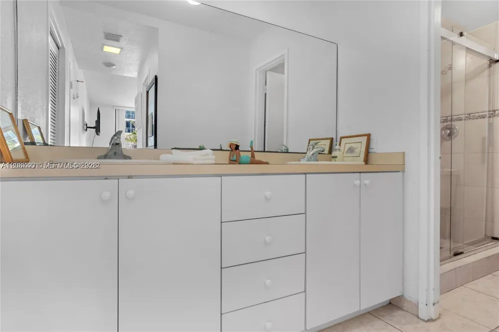 3505 S Ocean Dr #208 Hollywood, FL 33019