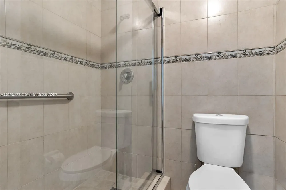 3505 S Ocean Dr #208 Hollywood, FL 33019