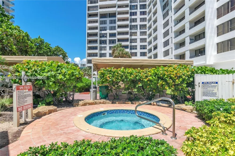 3505 S Ocean Dr #208 Hollywood, FL 33019