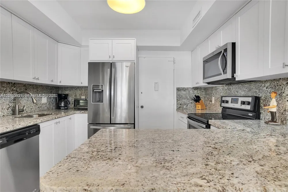 3505 S Ocean Dr #208 Hollywood, FL 33019