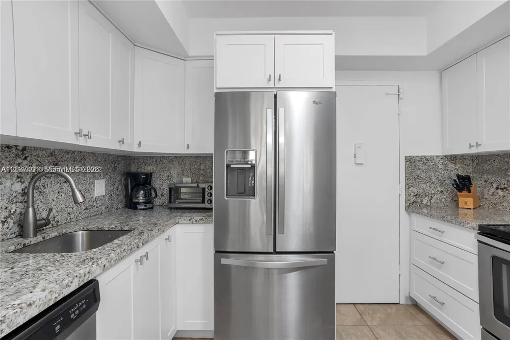 3505 S Ocean Dr #208 Hollywood, FL 33019