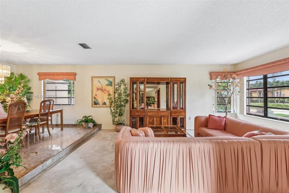 13394 SW 1st Ter Miami, FL 33184