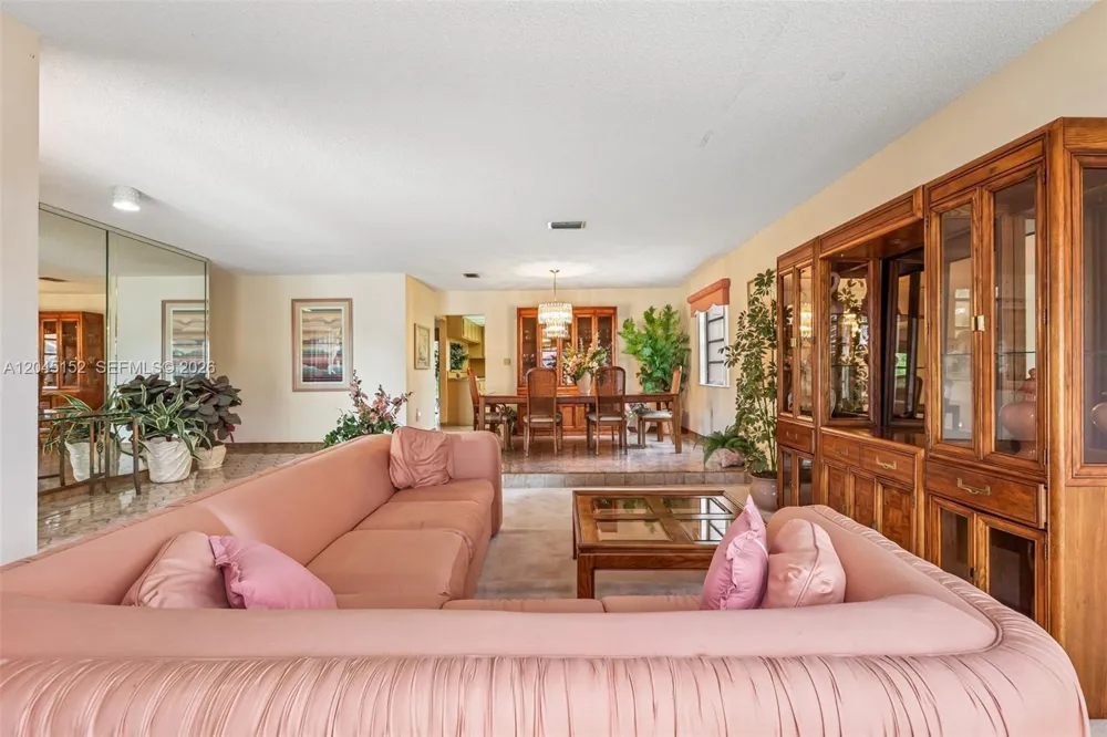 13394 SW 1st Ter Miami, FL 33184