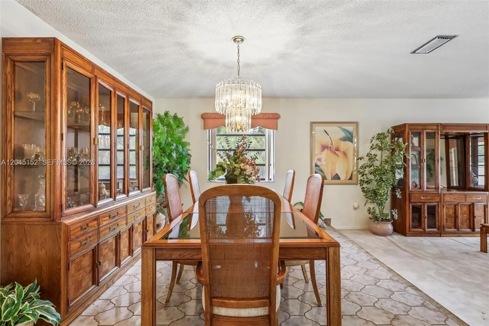 13394 SW 1st Ter Miami, FL 33184