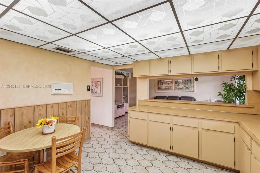 13394 SW 1st Ter Miami, FL 33184