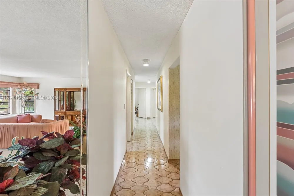 13394 SW 1st Ter Miami, FL 33184