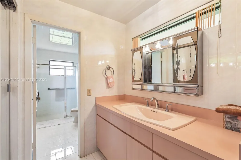 13394 SW 1st Ter Miami, FL 33184