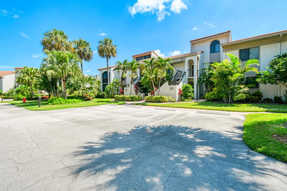 2536 NW Seagrass Drive #2a Palm City, FL 34990