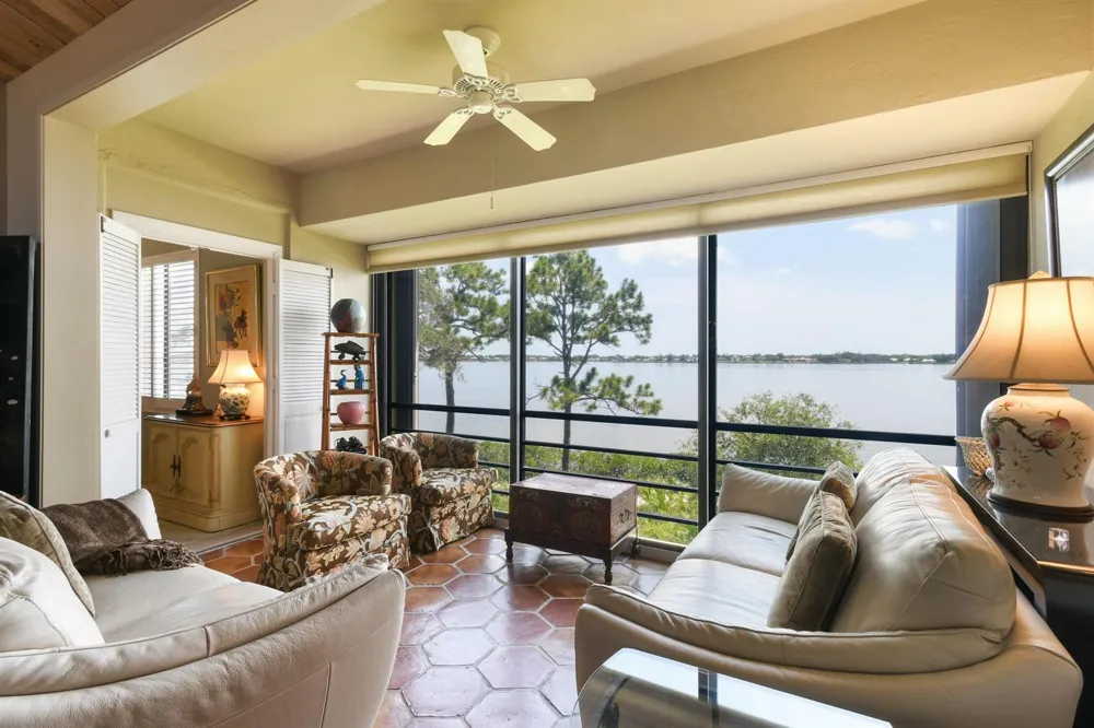 2536 NW Seagrass Drive #2a Palm City, FL 34990