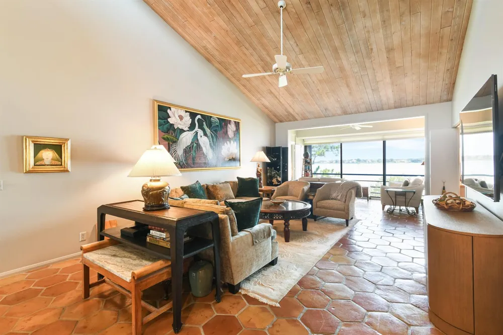 2536 NW Seagrass Drive #2a Palm City, FL 34990