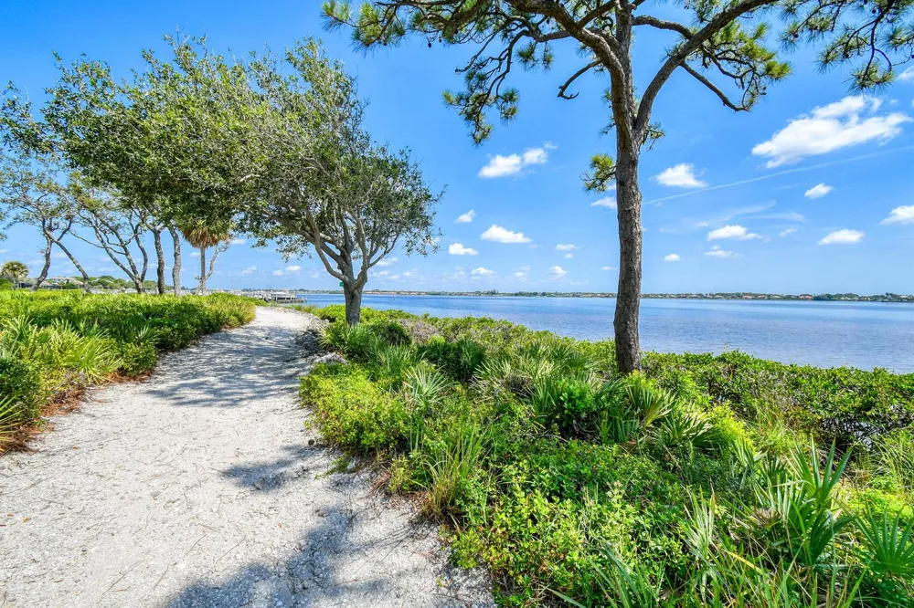 2536 NW Seagrass Drive #2a Palm City, FL 34990