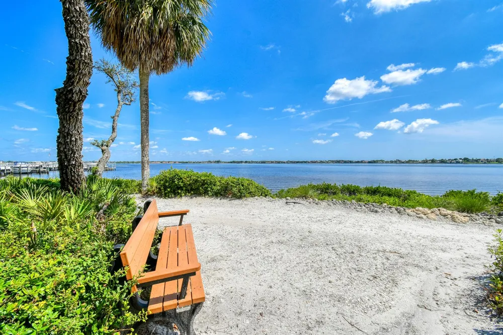 2536 NW Seagrass Drive #2a Palm City, FL 34990