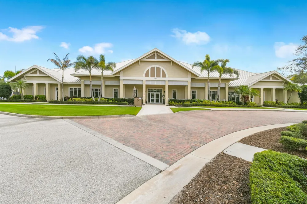 2536 NW Seagrass Drive #2a Palm City, FL 34990