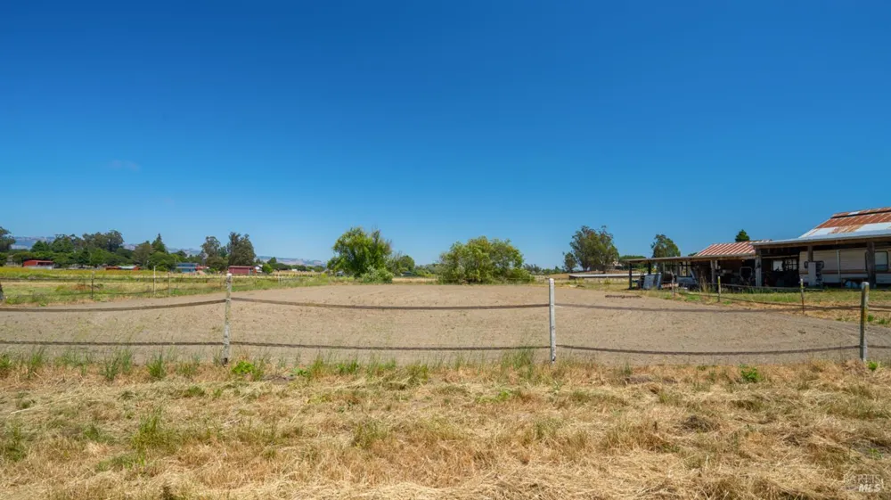 4898 Bodega Avenue Petaluma, CA 94952