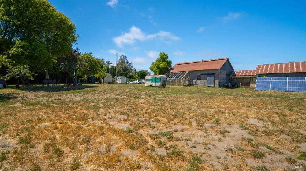 4898 Bodega Avenue Petaluma, CA 94952