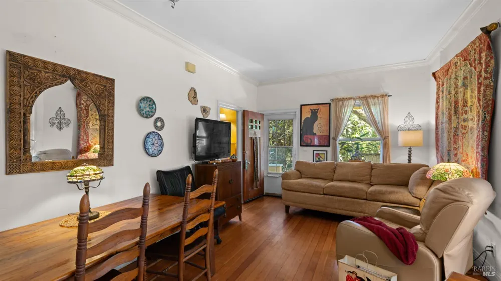 4898 Bodega Avenue Petaluma, CA 94952