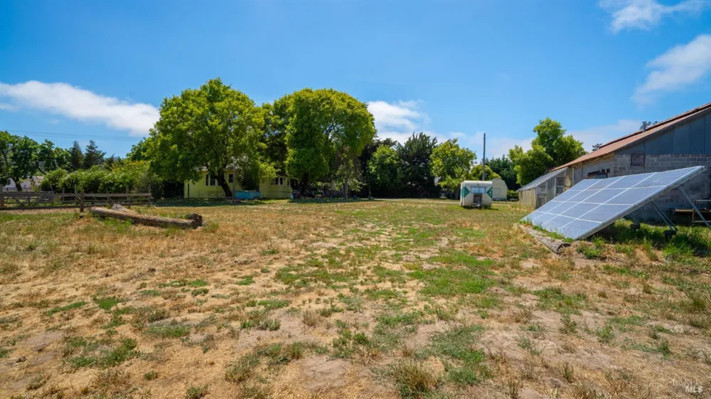 4898 Bodega Avenue Petaluma, CA 94952