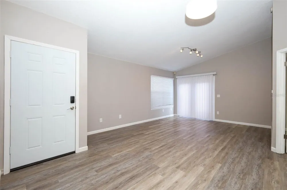 5443 BLUEBERRY DRIVE Orlando, FL 32811