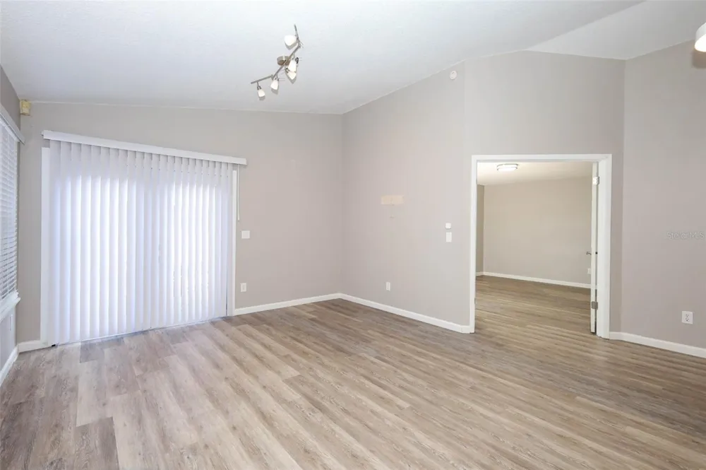 5443 BLUEBERRY DRIVE Orlando, FL 32811