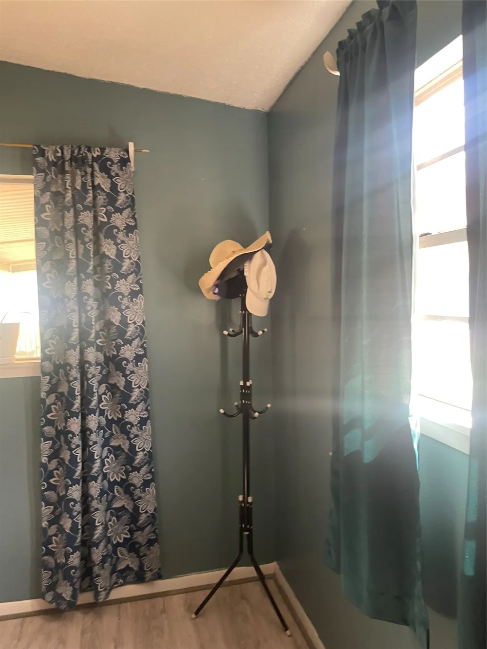 1140 W Forest Street Munday, TX 76371