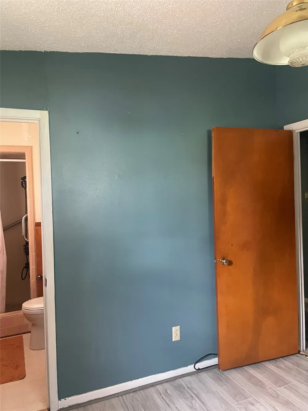 1140 W Forest Street Munday, TX 76371