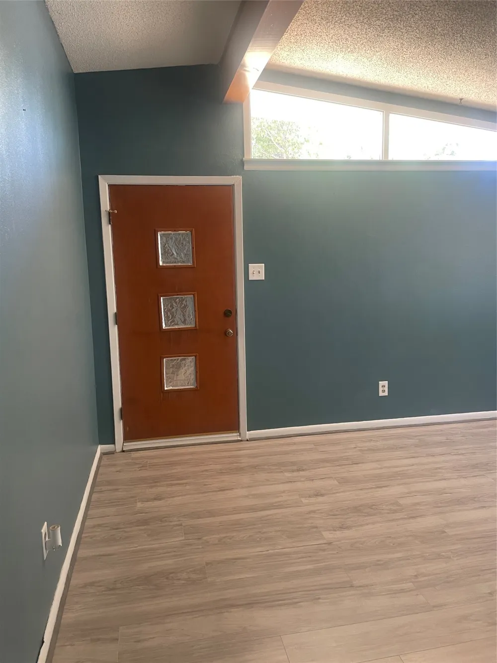 1140 W Forest Street Munday, TX 76371